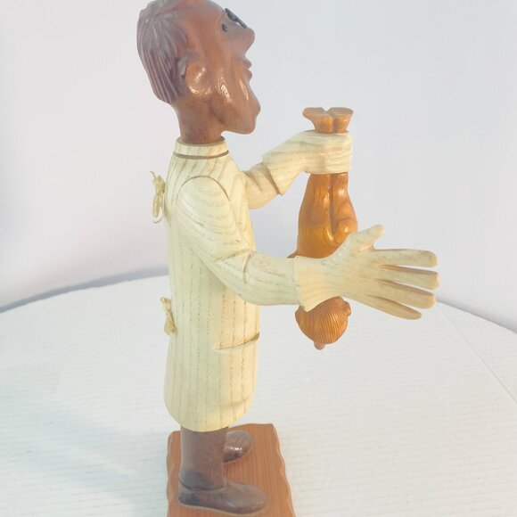 Vintage ROMER Italian Sculpture in Carved Wood12"-Pediatrician with Newborn Baby - Picture 11 of 17